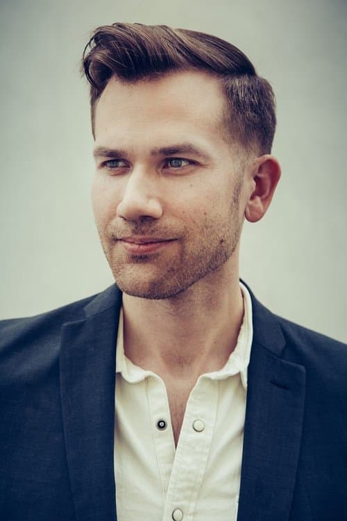Aaron Moorhead photo