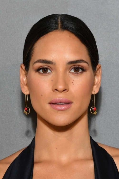 Adria Arjona photo