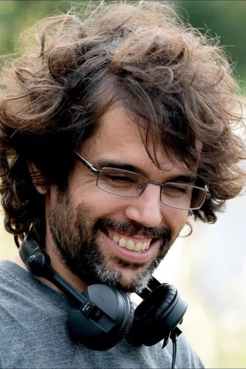 A portrait of Adrià García