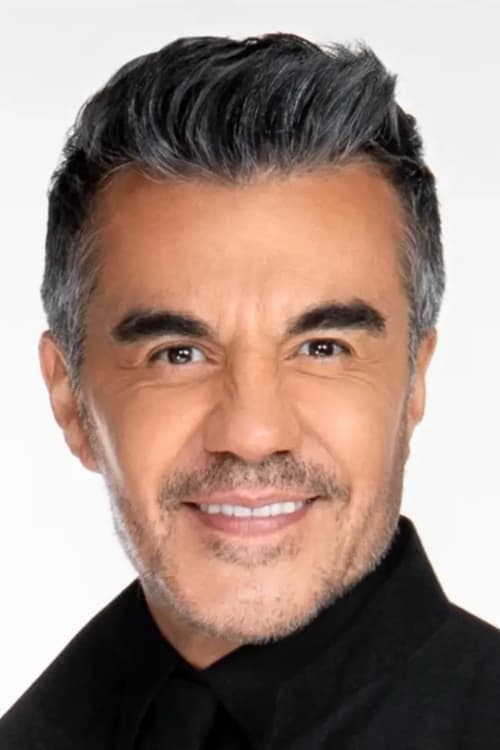 Adrián Uribe photo