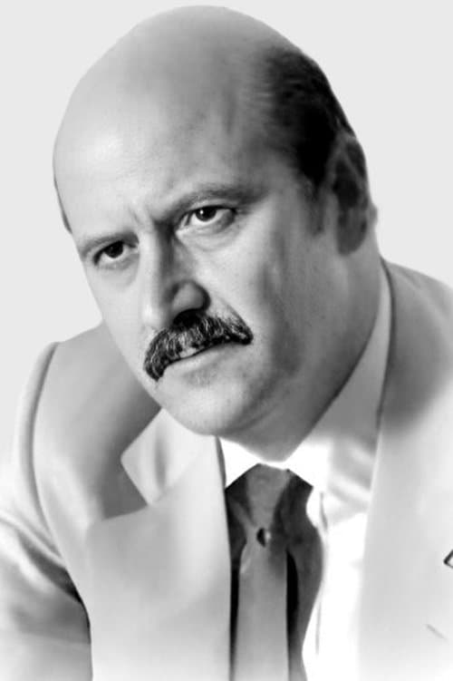 Agustín González photo