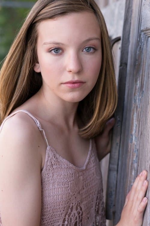 Aislinn DeButch photo