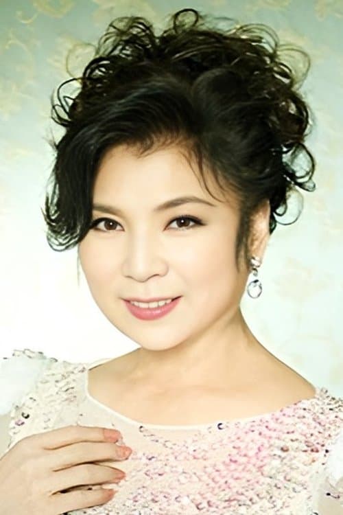 Aki Yashiro photo