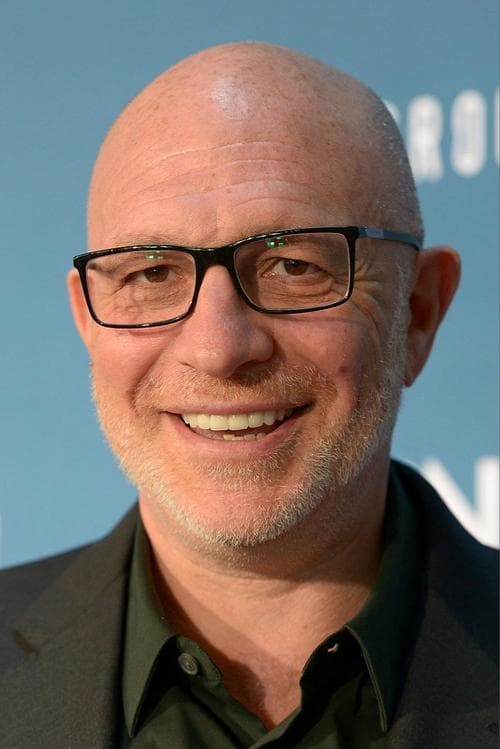A portrait of Akiva Goldsman