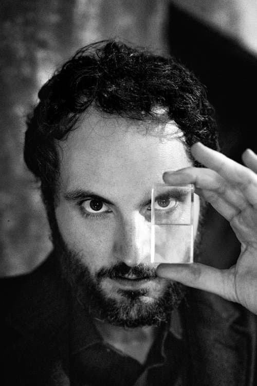 A portrait of Alberto Evangelio