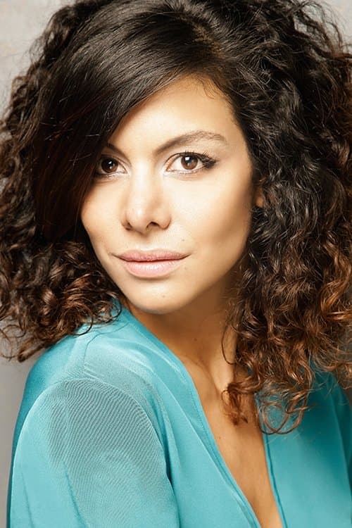 Alejandra Lara photo