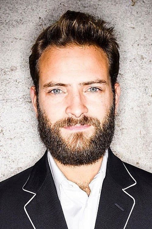 Alessandro Borghi photo