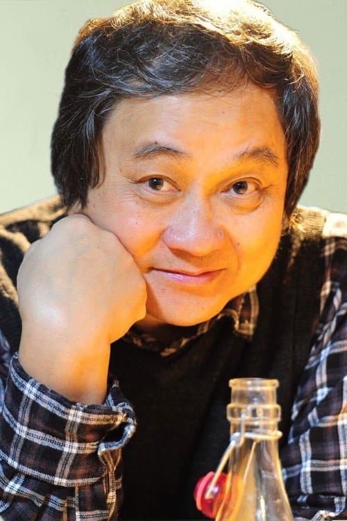 A portrait of Alex Cheung