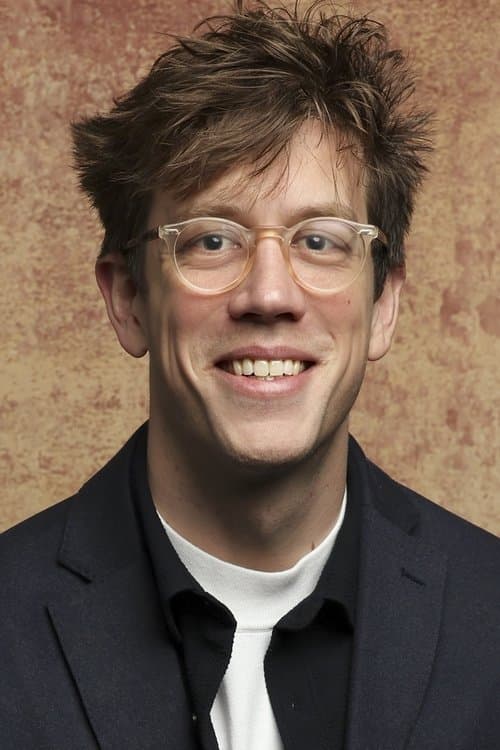 A portrait of Alex Pritz