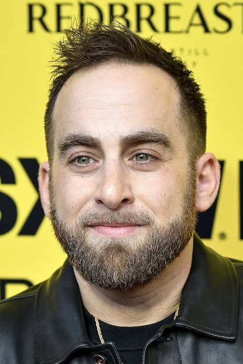 A portrait of Alex Scharfman