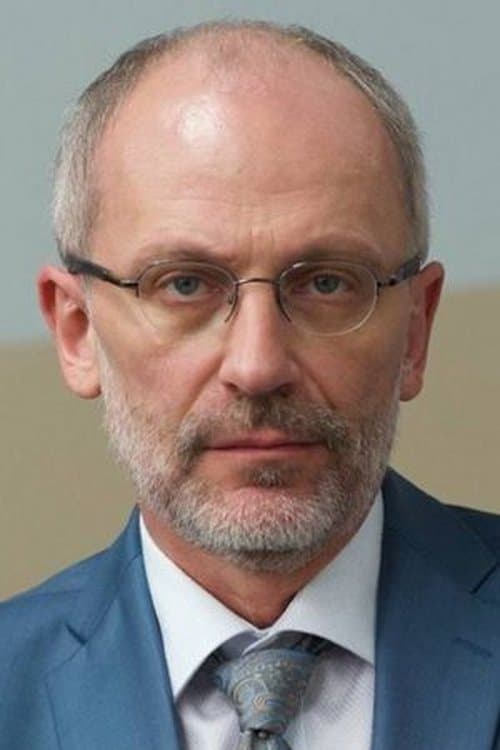 A portrait of Alexandr Gordon