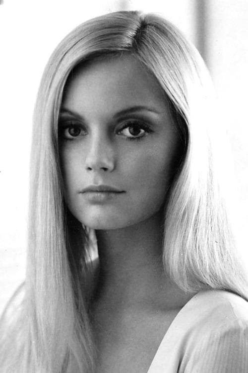 Alexandra Hay photo