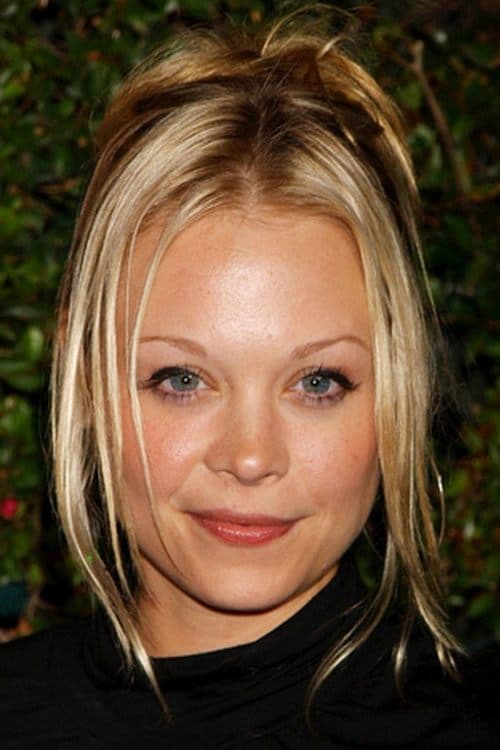 Alexandra Holden photo
