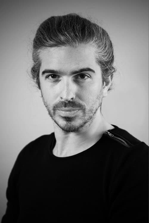 A portrait of Alexis Wajsbrot
