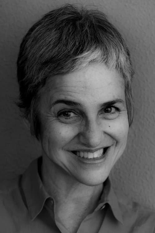A portrait of Alice de Andrade