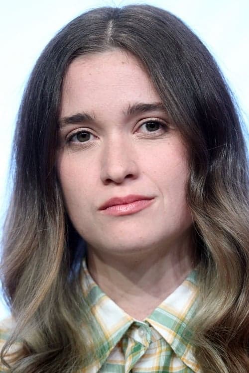 Alice Englert photo