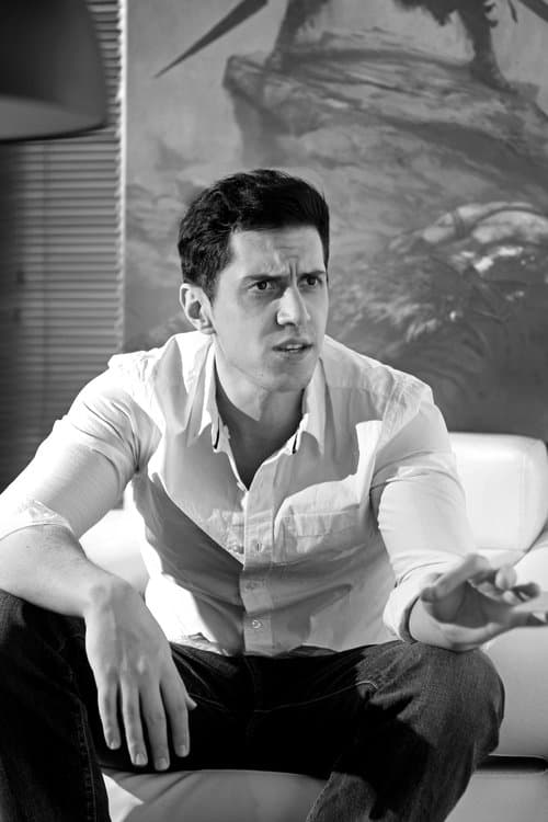 A portrait of Alper Çağlar