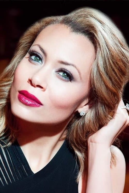 Alyson Cambridge photo
