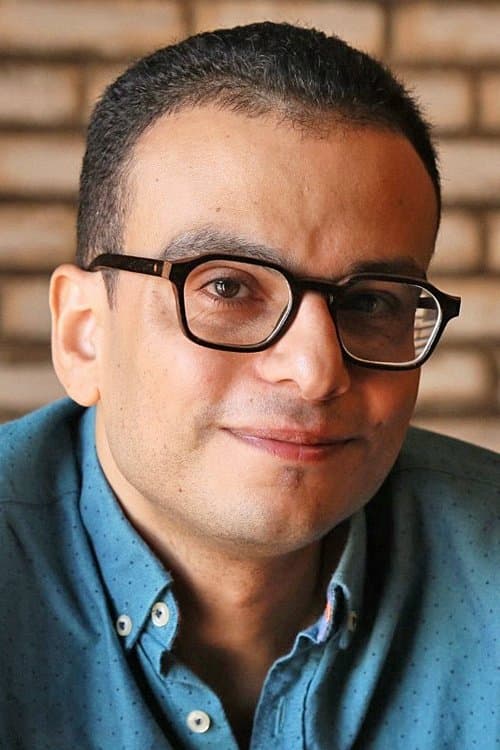 A portrait of Amir Ramses