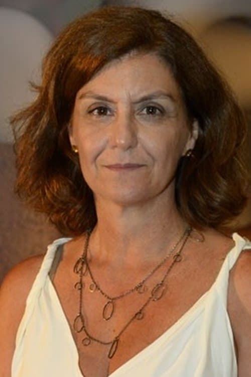 A portrait of Ana Luíza Azevedo