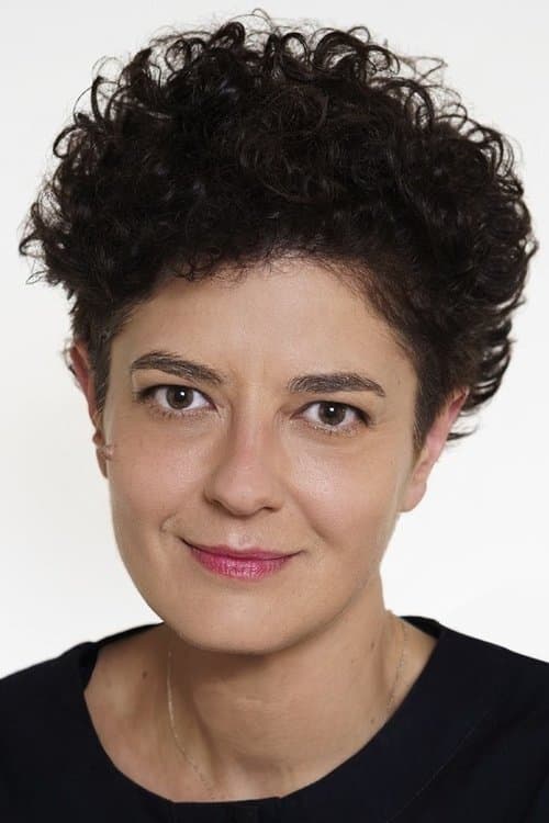 A portrait of Anahí Berneri