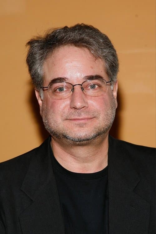 A portrait of Andrew Mondshein