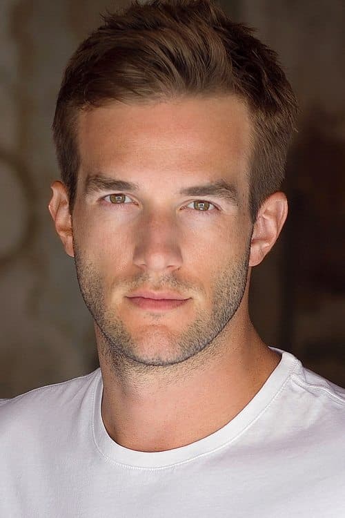 Andy Favreau photo
