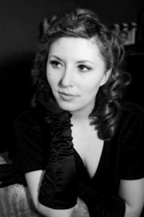 Angela Clarke photo