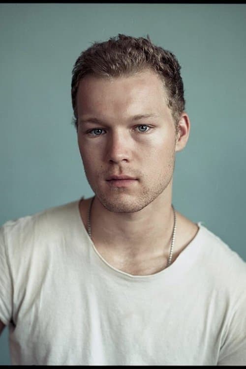 Angus O'Brien photo