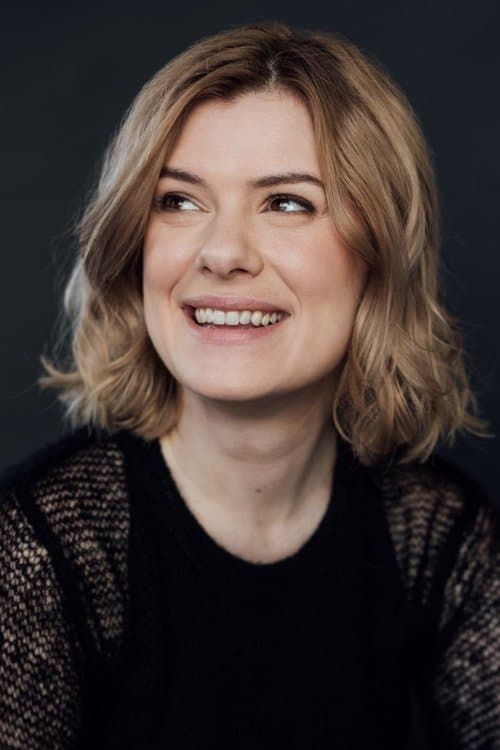 Anna Maguire photo