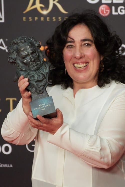 A portrait of Arantxa Echevarría
