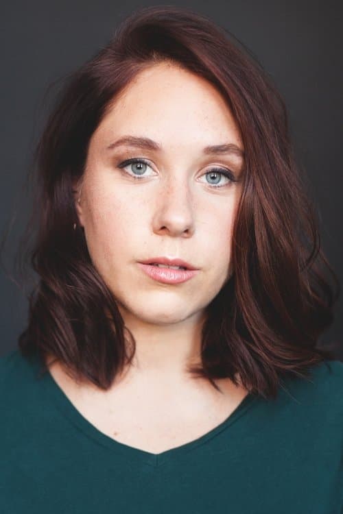 Ariel Charest photo