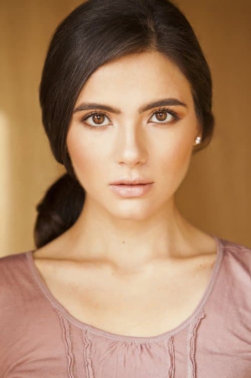Arienne Mandi photo