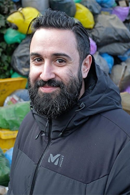 A portrait of Aritz Moreno