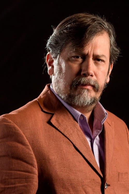 A portrait of Armando Casas