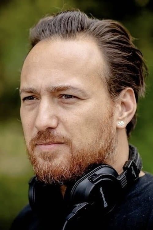 A portrait of Arne Toonen
