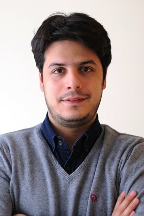 A portrait of Ashkan Rahgozar