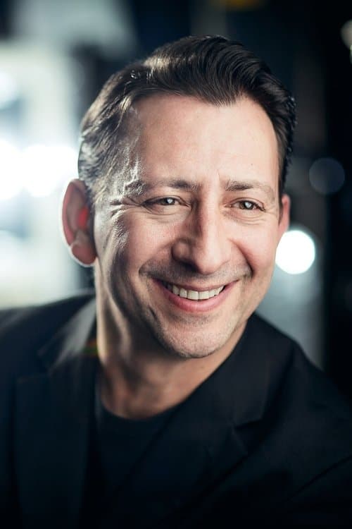 Ashley Artus photo