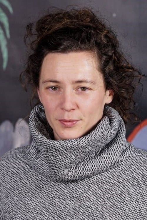 A portrait of Aude Léa Rapin