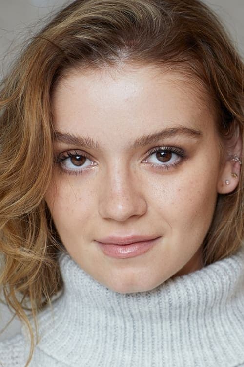 Bella DeLong photo