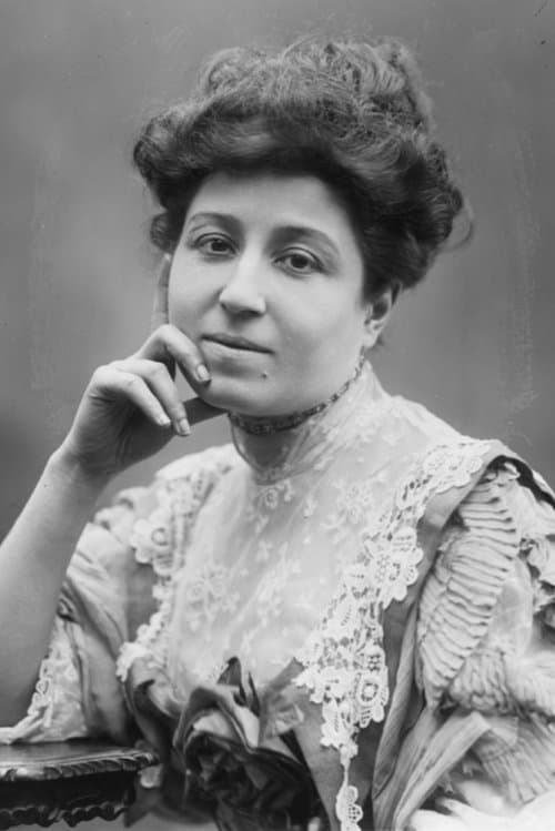 Bella Starace Sainati photo