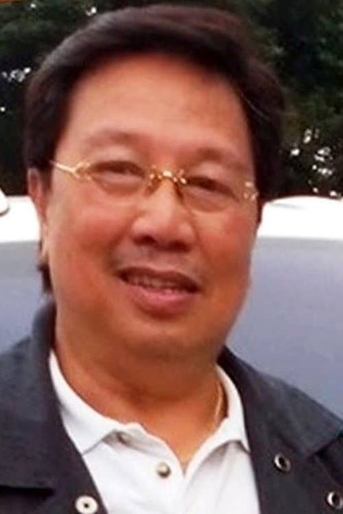 A portrait of Ben Yalung