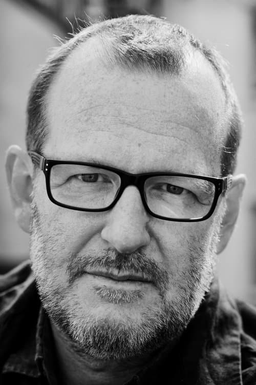 A portrait of Björn Runge