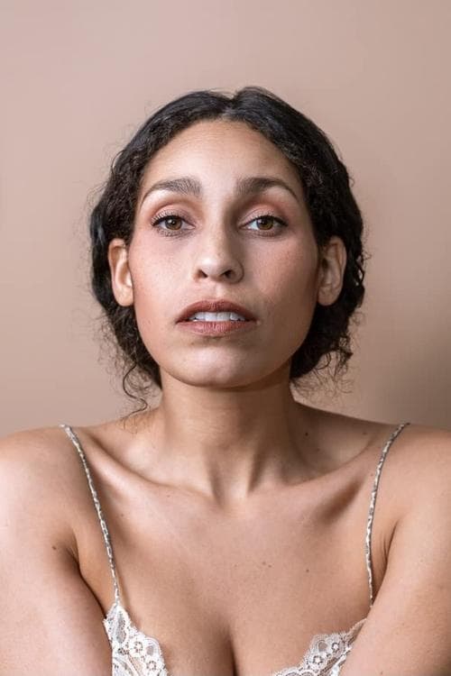 Blake Perlman photo