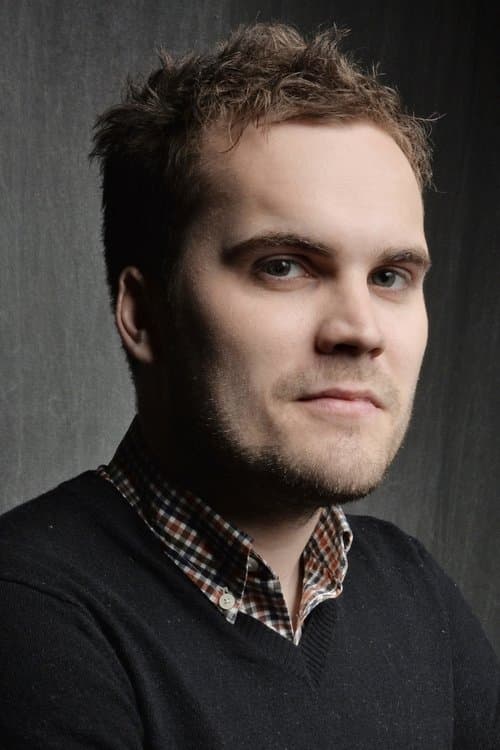 A portrait of Brent Hodge