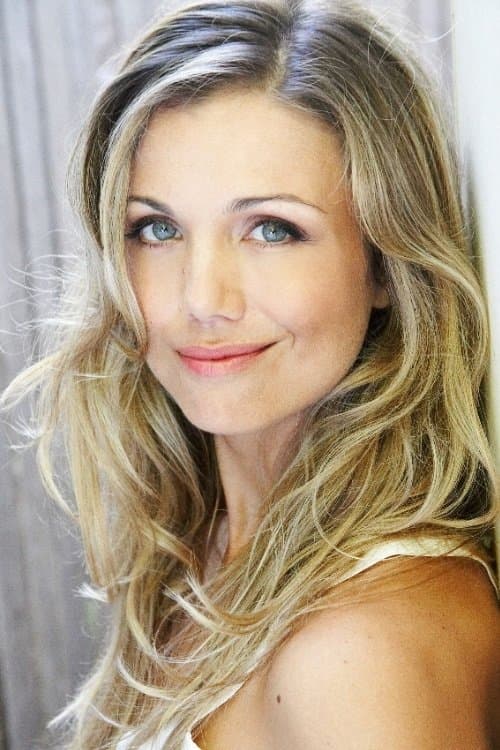 Bridie Carter photo