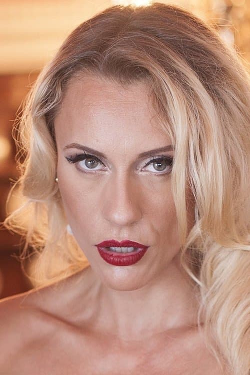 Brittany Bardot photo
