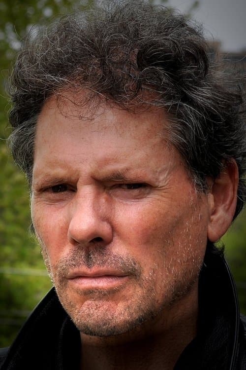 Bruce Lyons photo