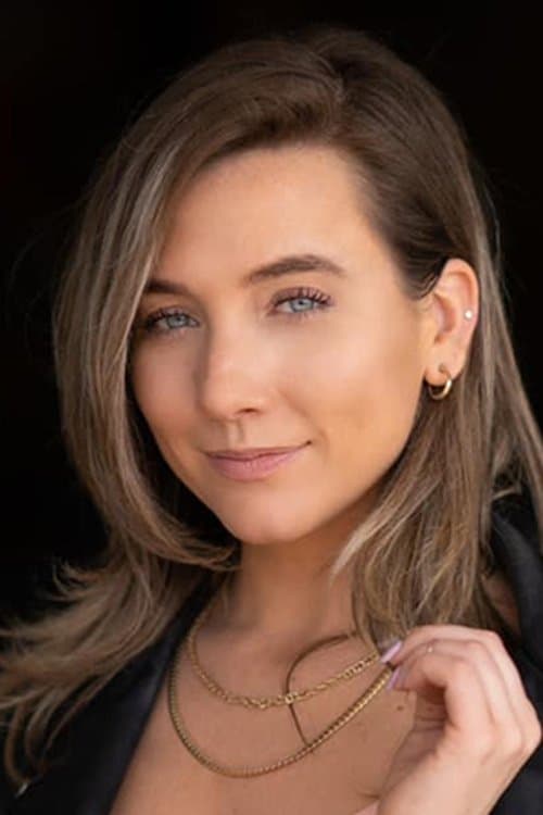 Caitlyn Fletcher photo