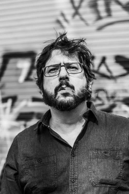 A portrait of Carlos Atanes